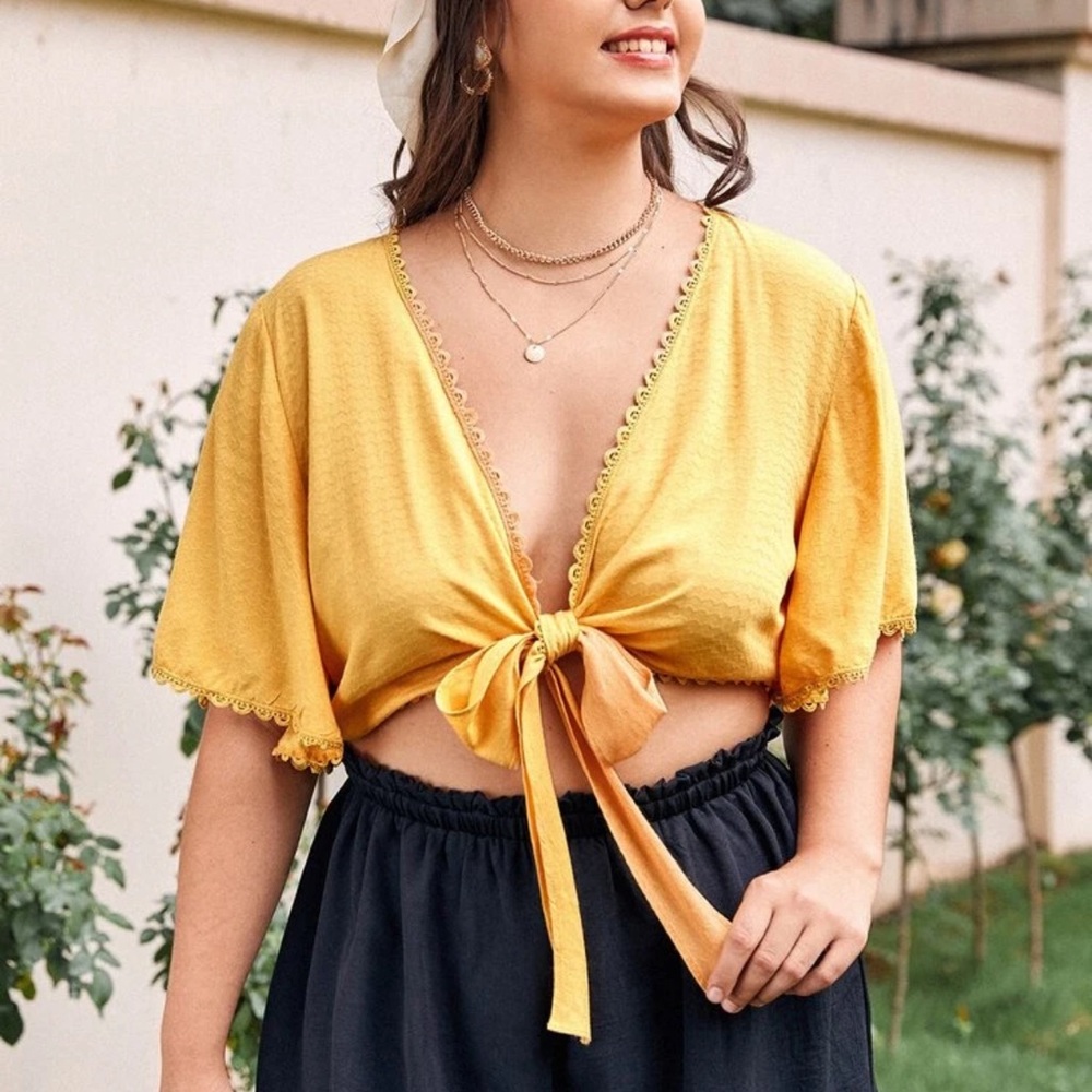SHEIN Mustard Tie-Front Crop Top